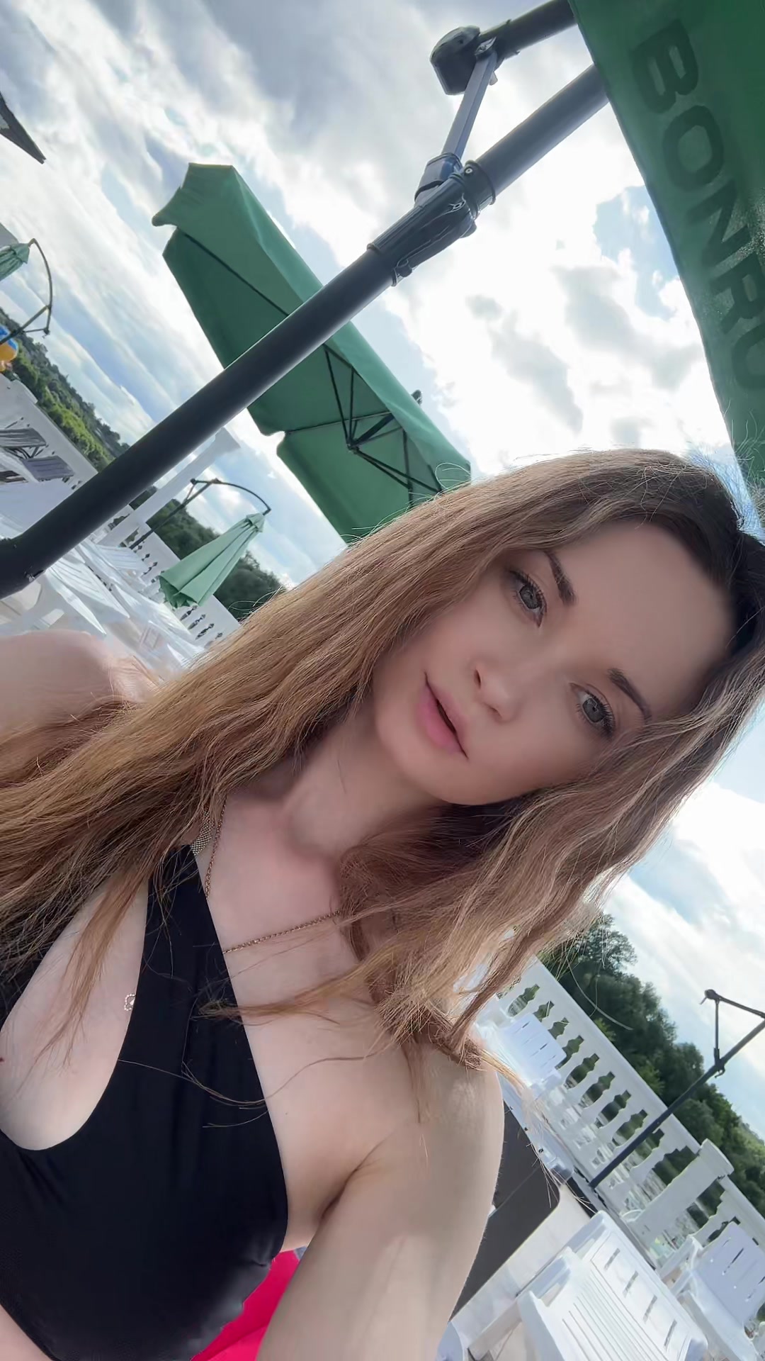 @Анюта🥰