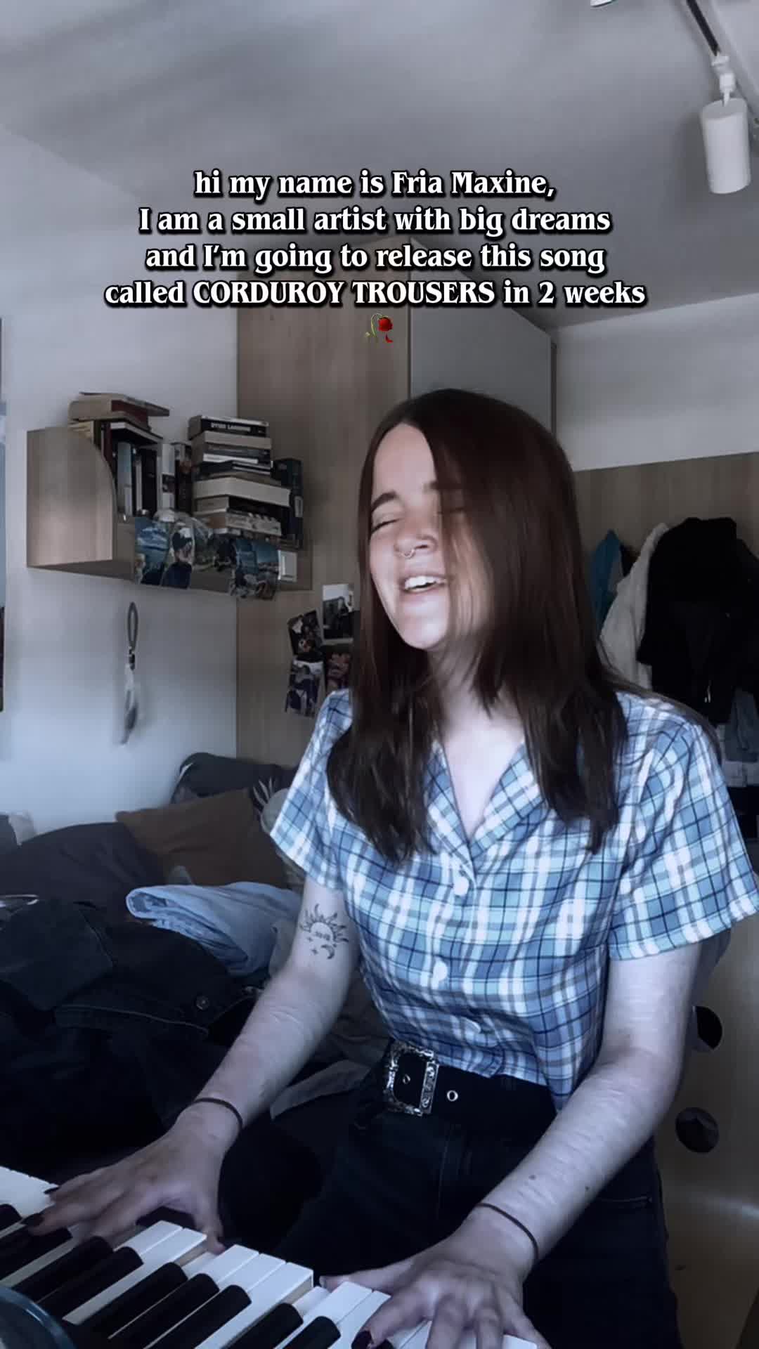 @friamaxine