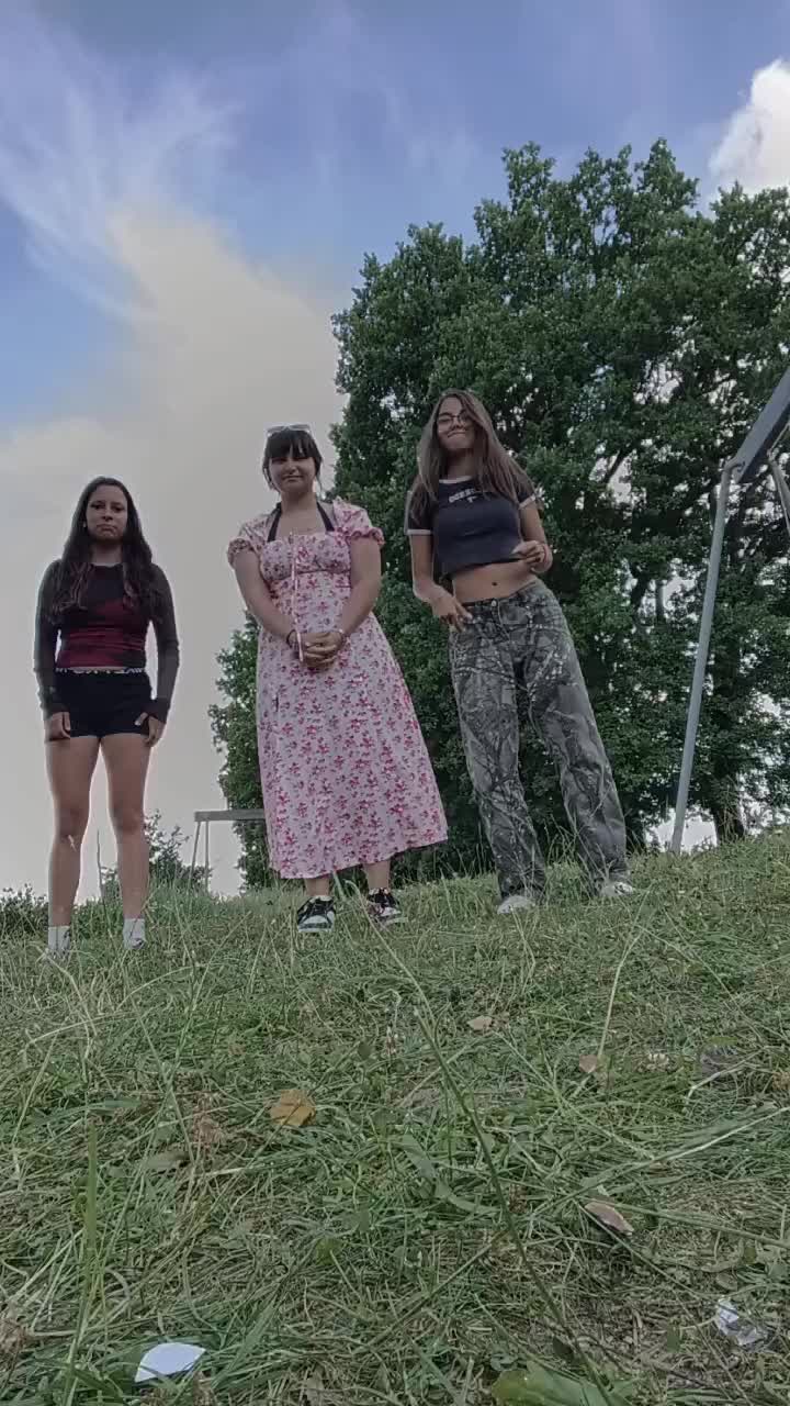 @lara_scrt