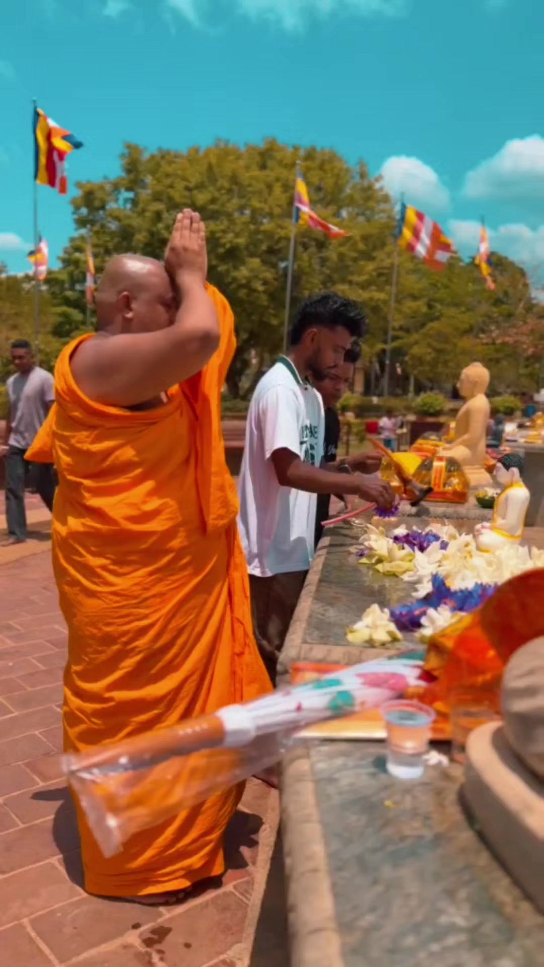 @@භාරතී -පොඩි- හාමුදුරුවෝ
