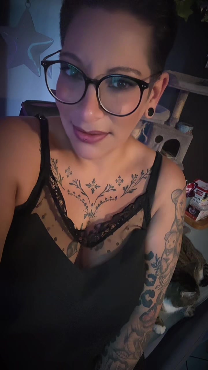 @😈❤️&zwj;🔥CurvyGirl81❤️&zwj;🔥😈
