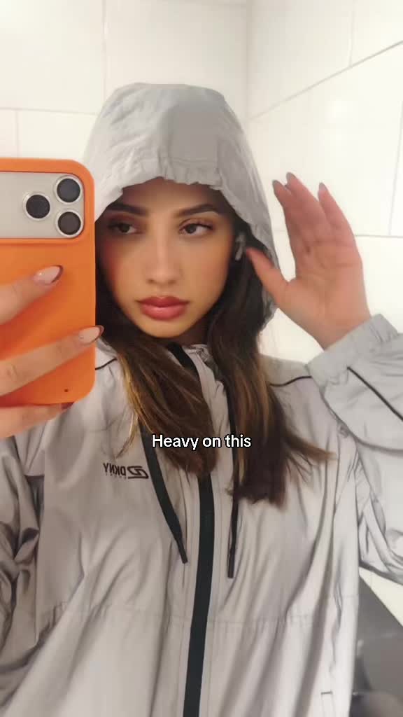 @Angjelina