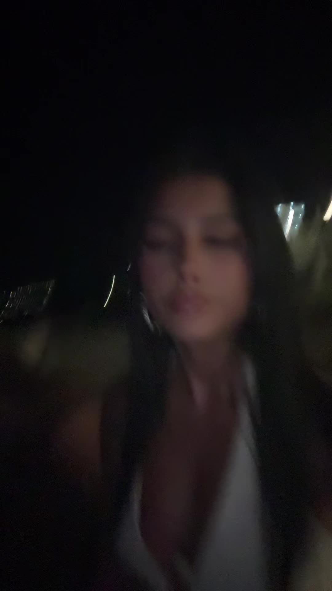 @anamaria