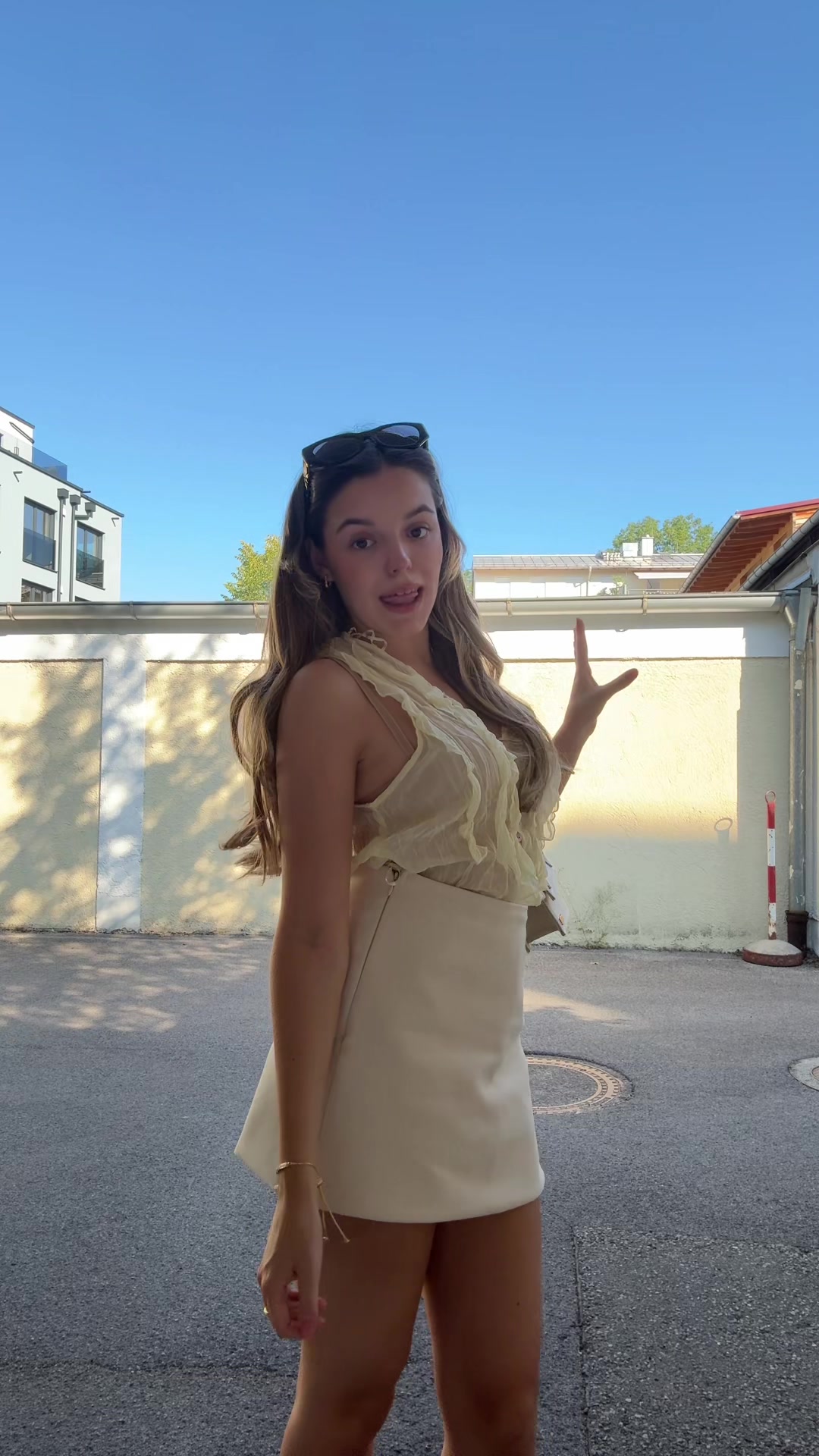@Dimitra
