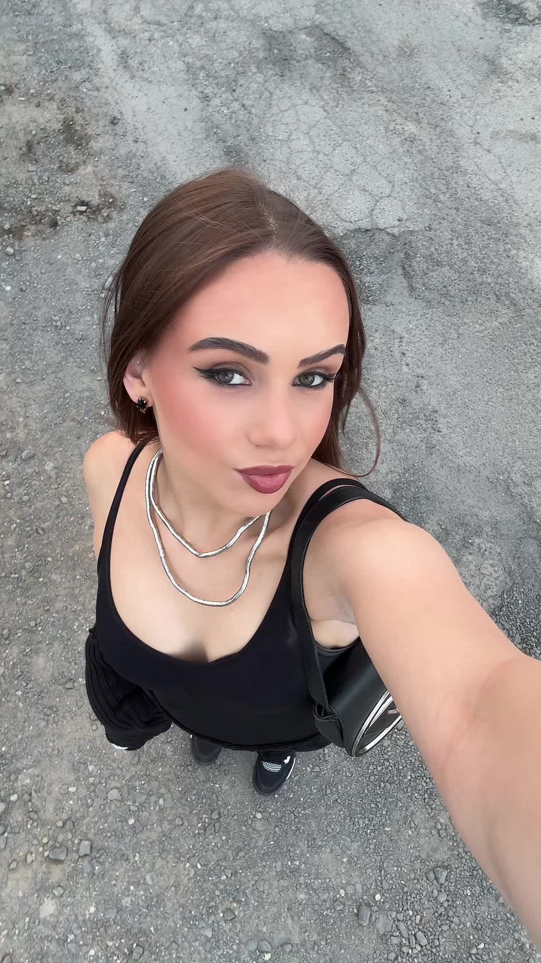 @lilianaklusa