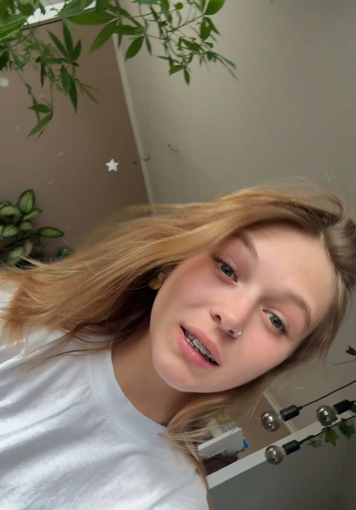 @𝐸𝑚𝑠