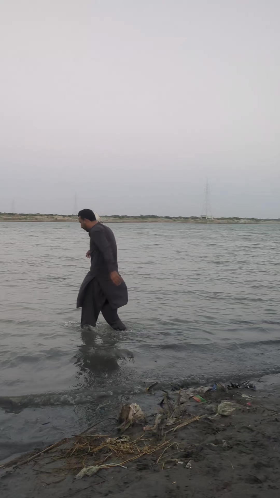 @🔥 ★ بـاغـی غـنـی ★🦅