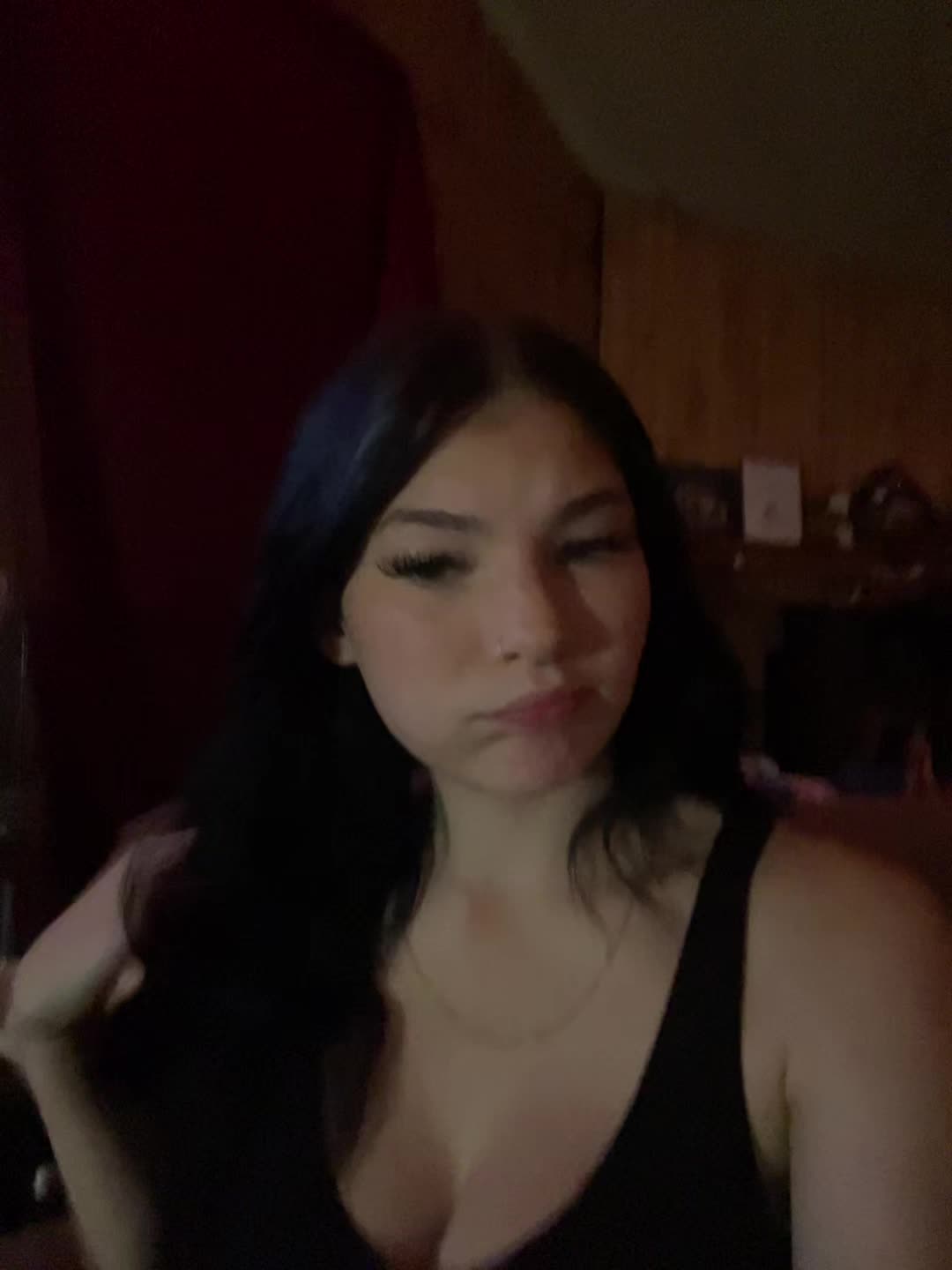 @🤫