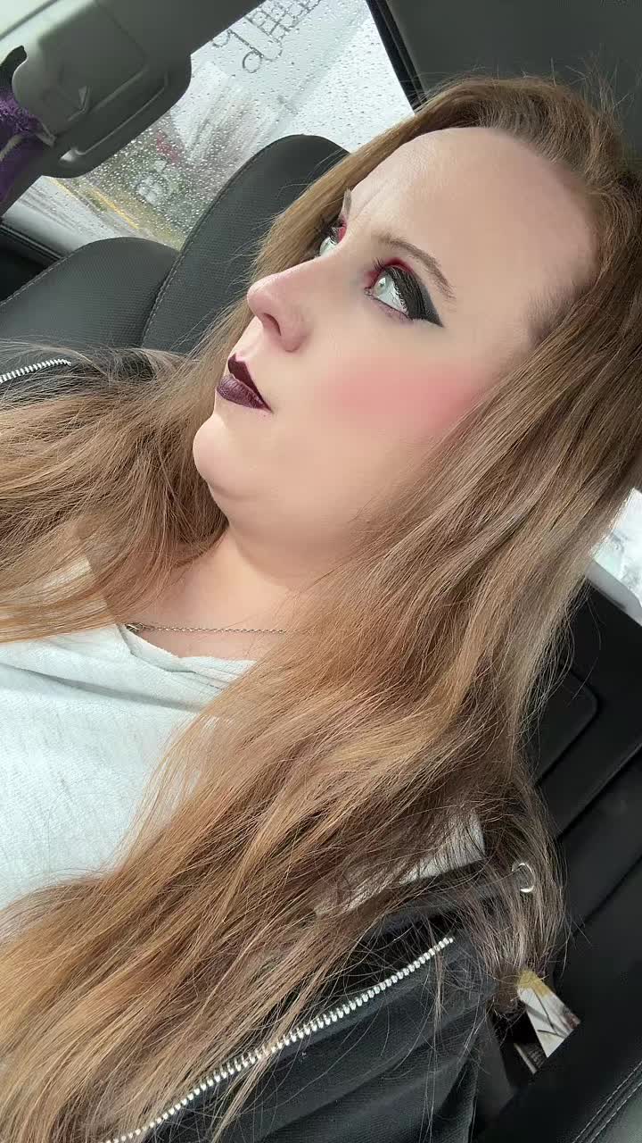 @HellyNyghtwolf16