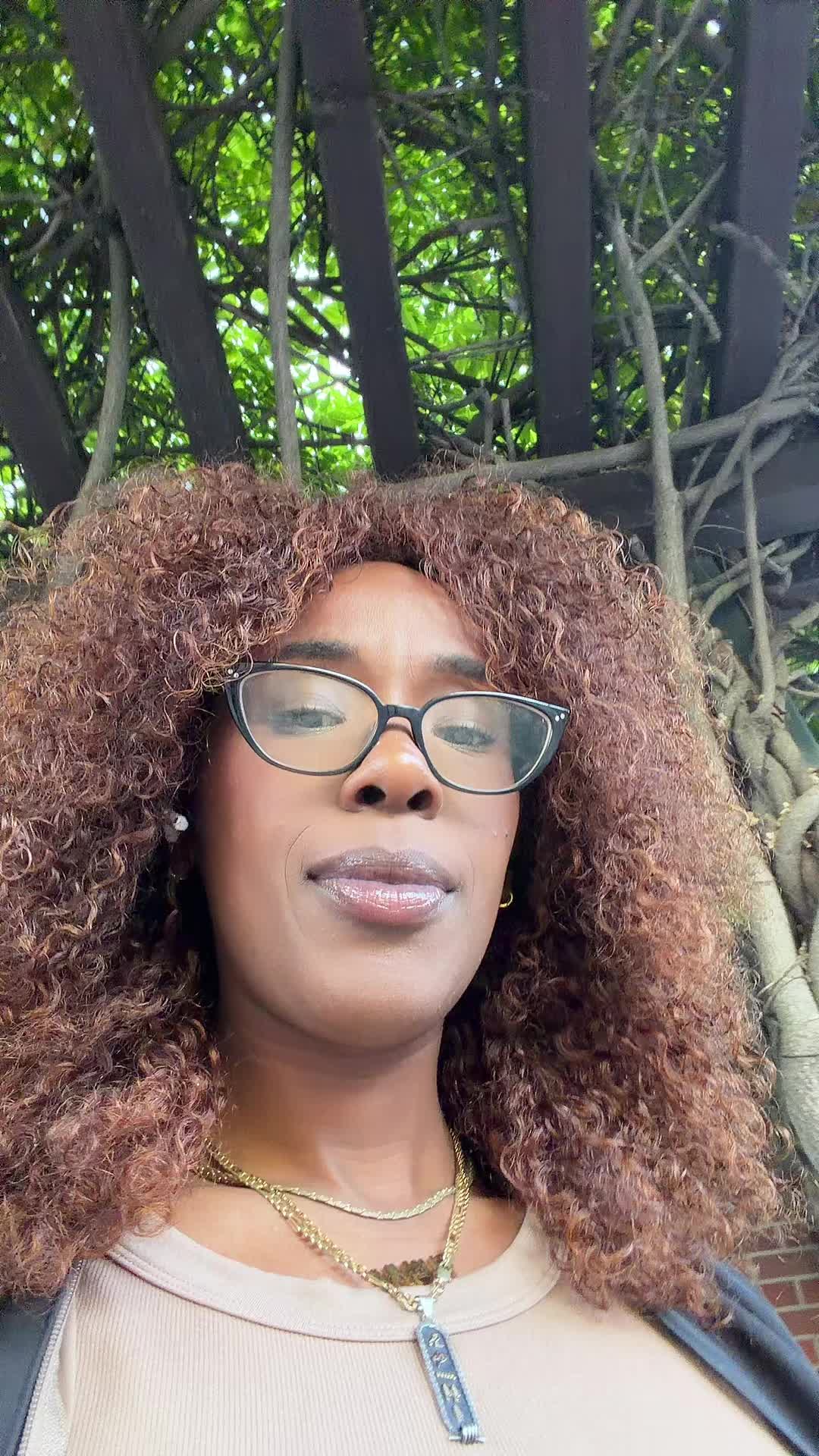@justmonye