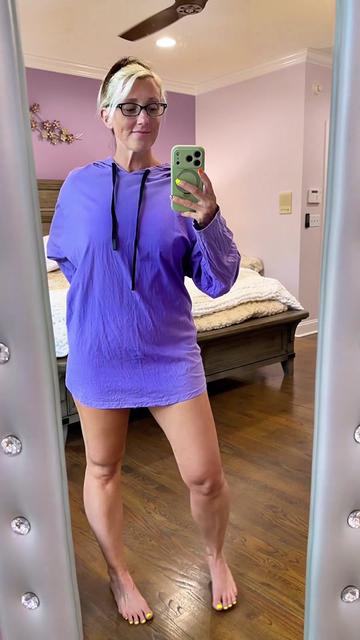 @KurvyPeach