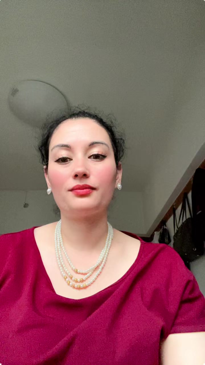 @Neeru khadka 🇳🇵🎌🇯🇵
