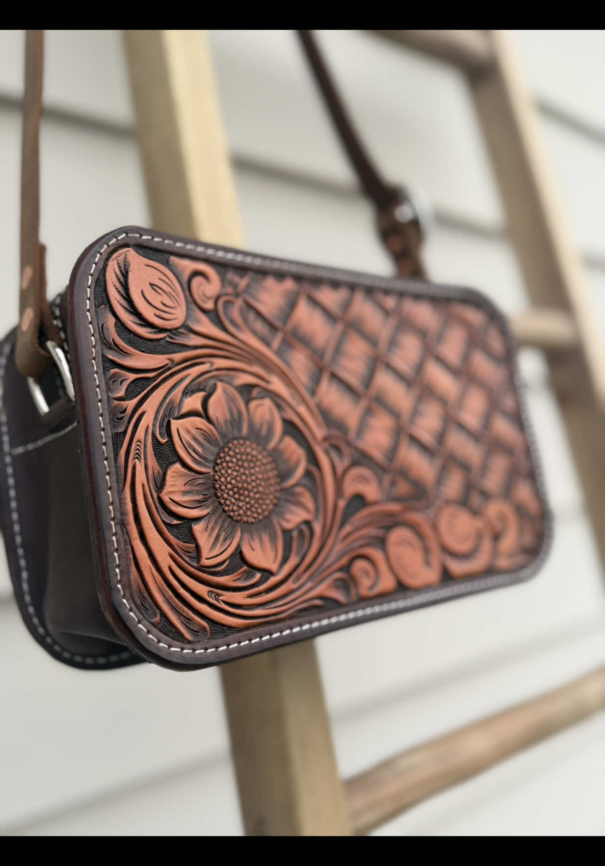 @cnewts_custom_leather
