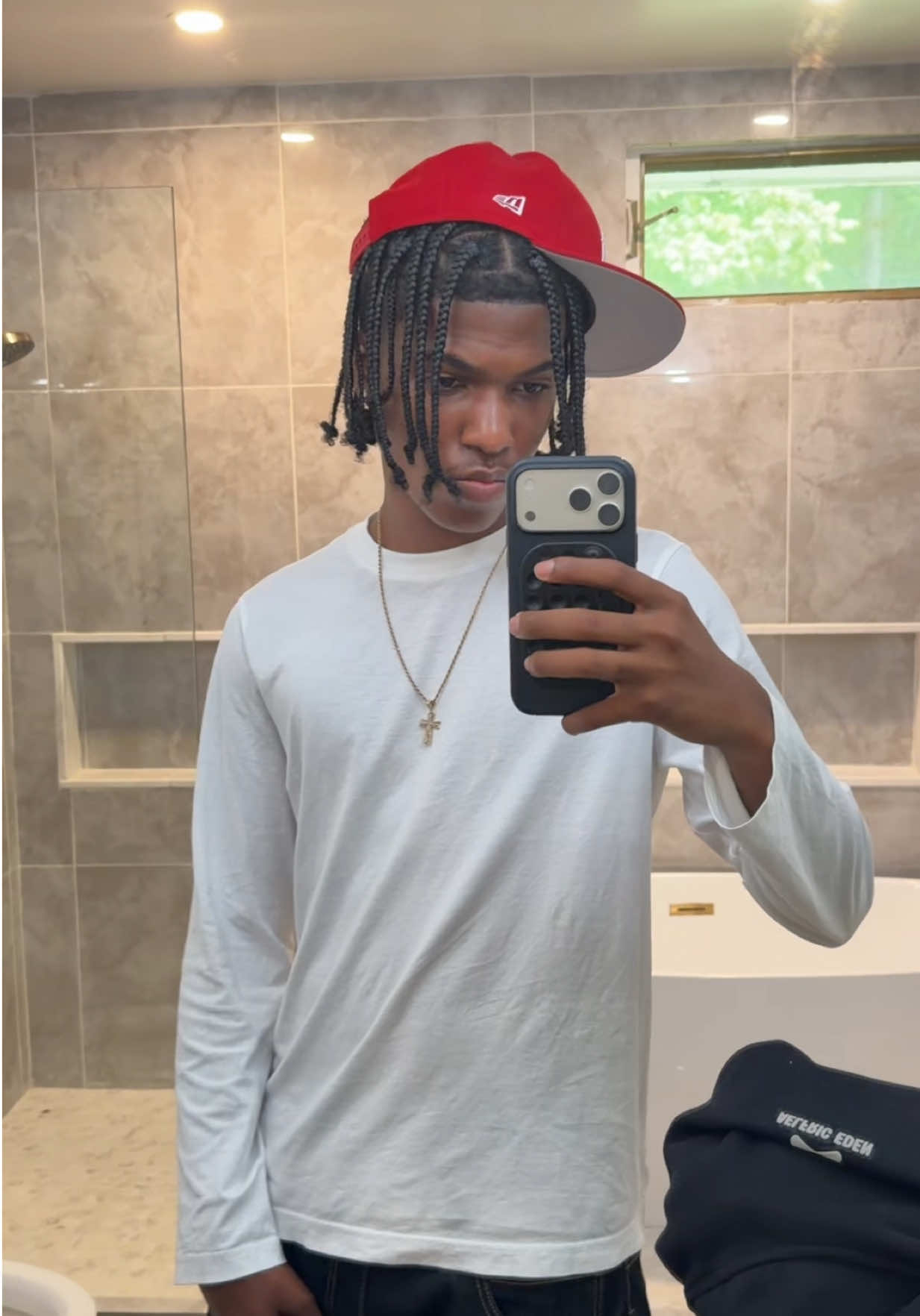 @TheonlyRomantoolit