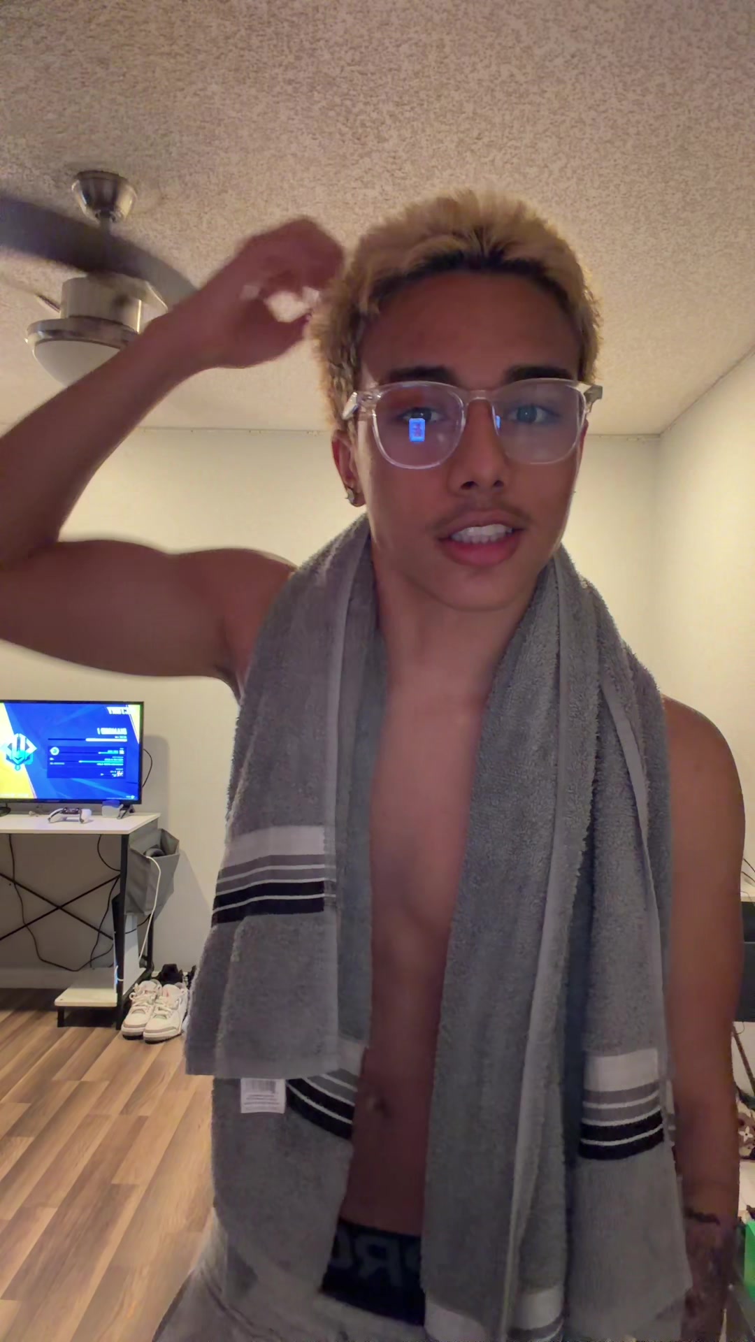 @Joelknocked