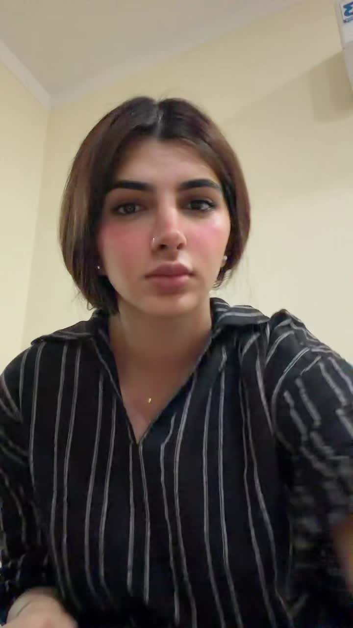 @Veeni