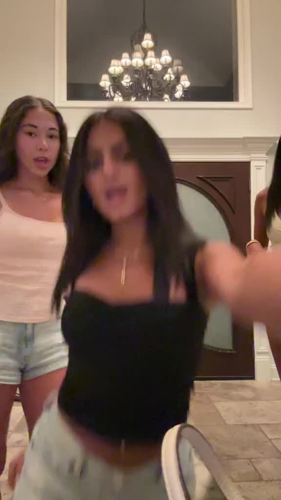 @ishita ๐ค๐ค