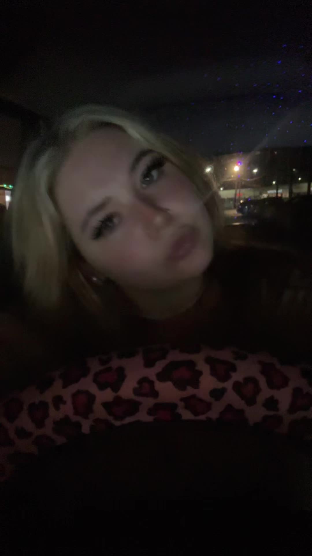 @Zo&euml;