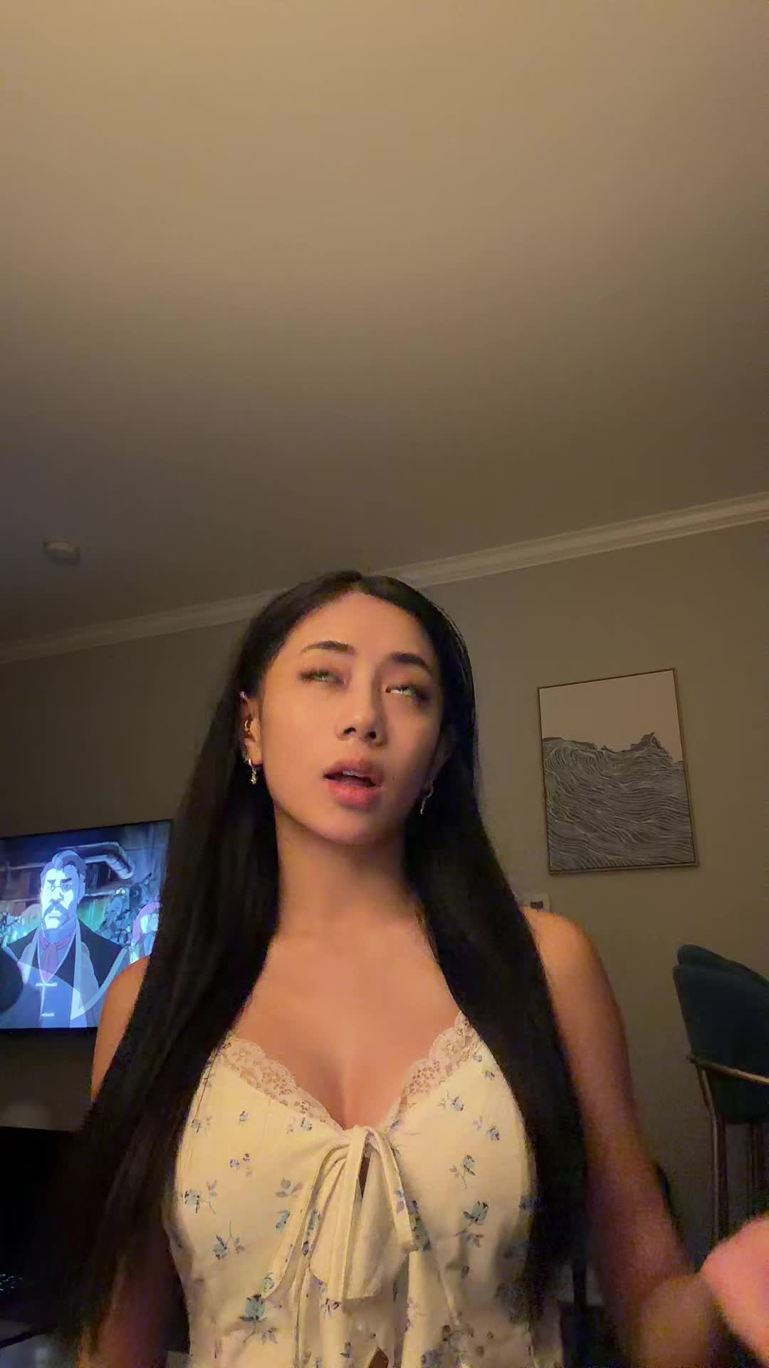 @Rach3l