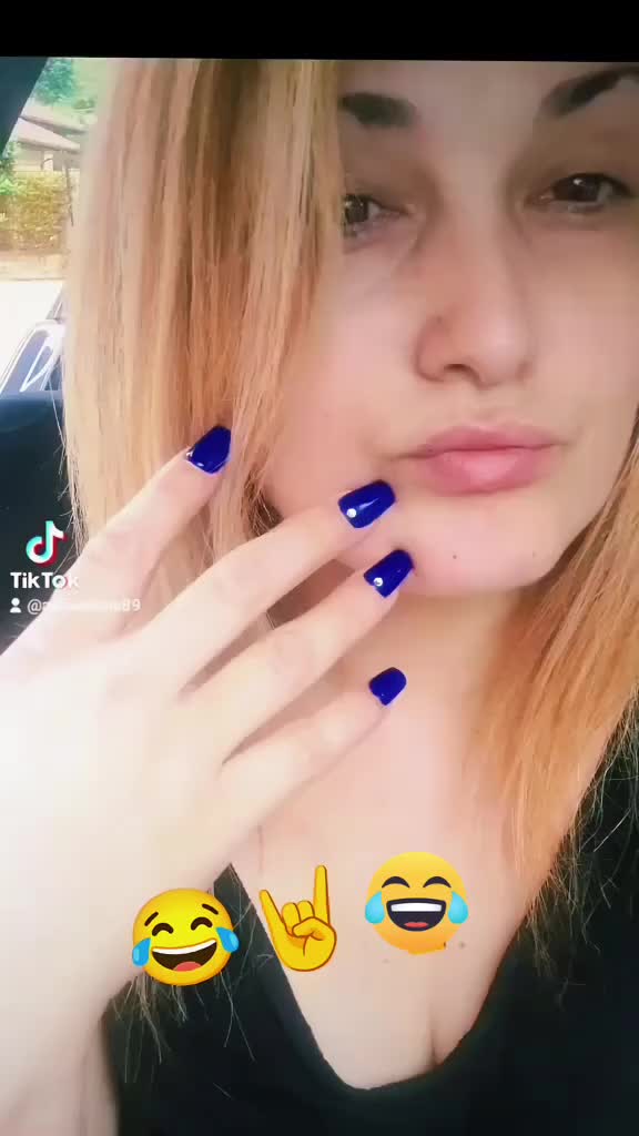 @Adina Elena🦒🦒🦒♥️