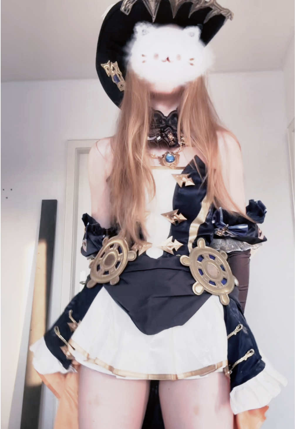 @ℳ𝒶𝓎&ᚷᚺᛟᛊᛏ