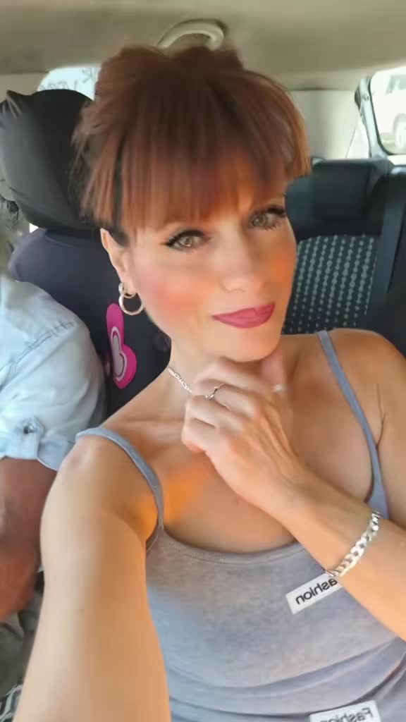 @Little_Zina_