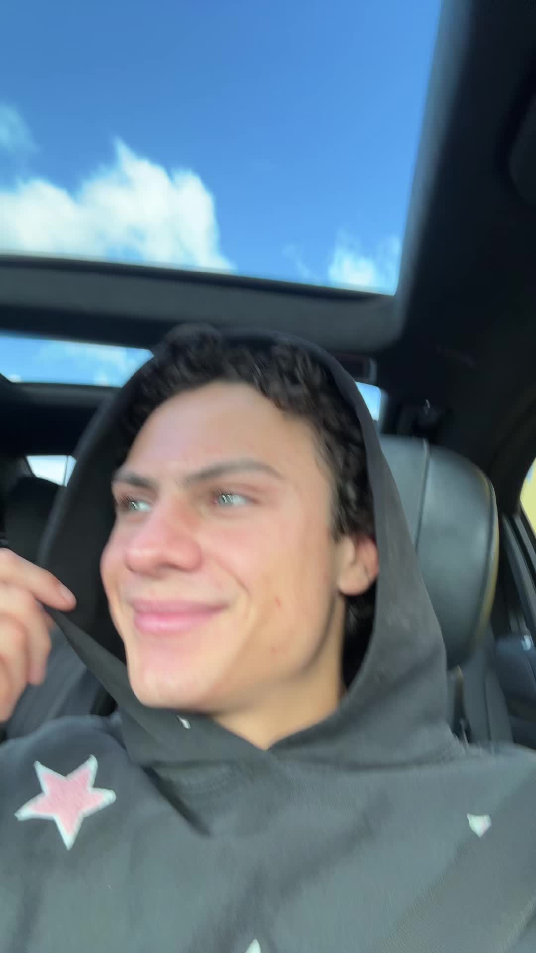 @justinvanderveen