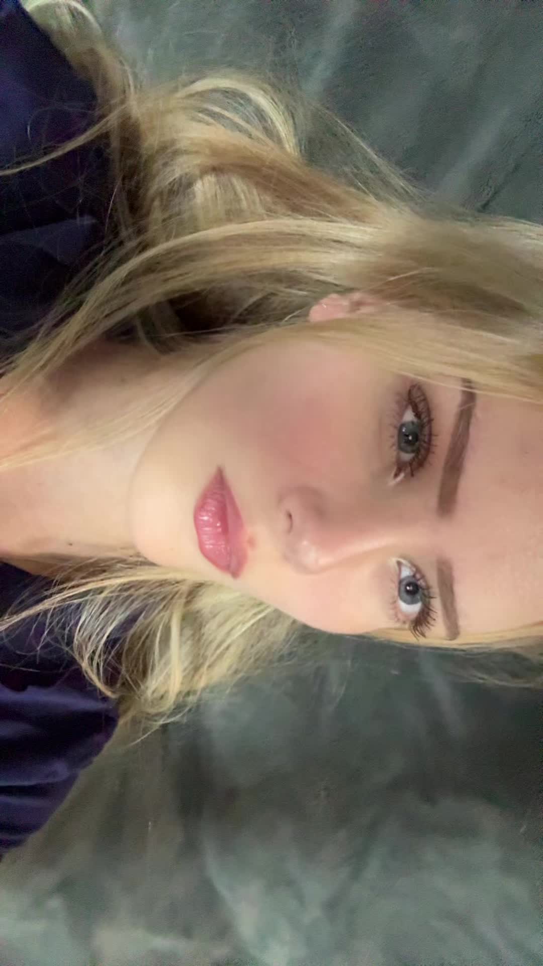 @anaais1