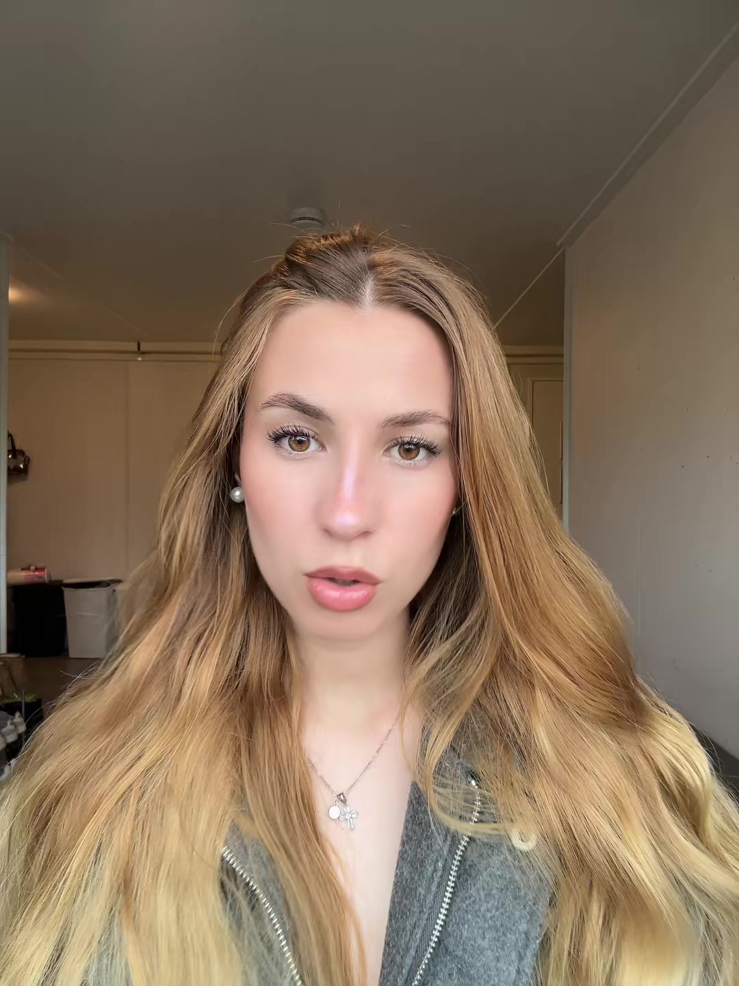 @Gia