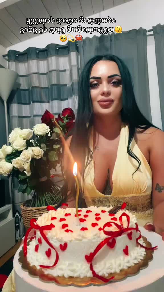 @👉🏻👑𝑄𝑈𝐸𝐸𝑁👑👈🏻