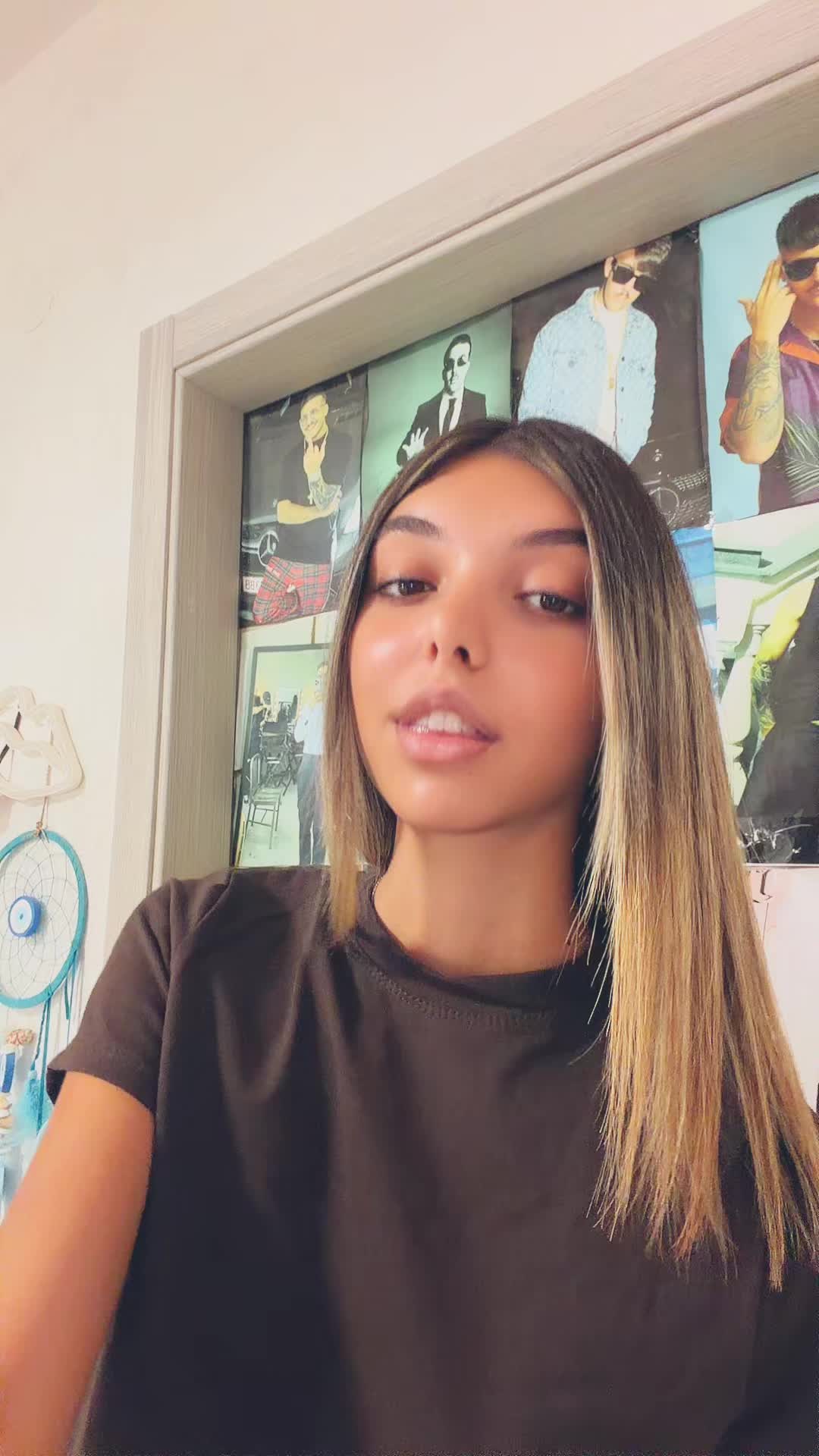 @melyyyy