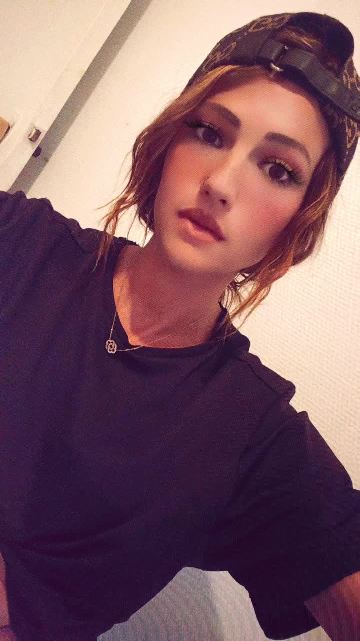 @🖤fannytoutsimplement😁😝🖤