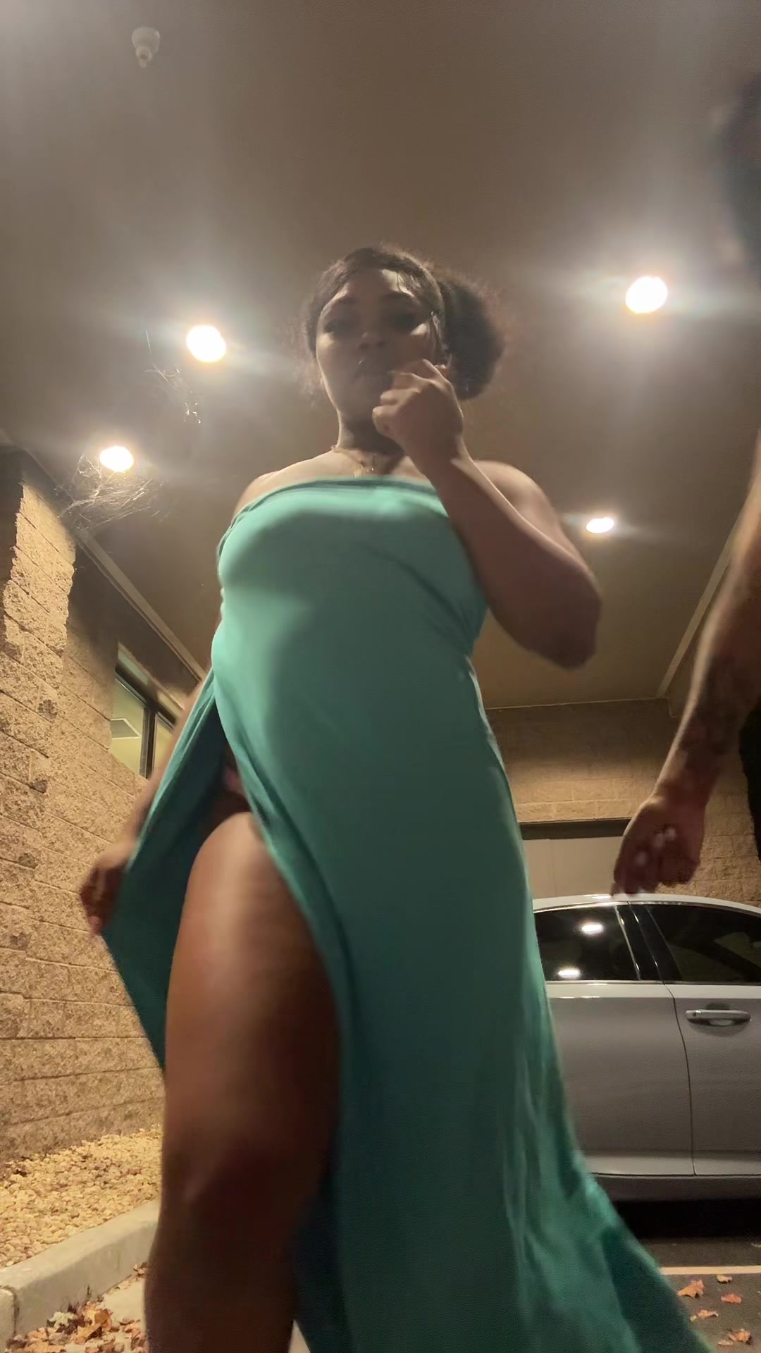@Shantiip 👩🏽&zwj;❤️&zwj;💋&zwj;👩🏽