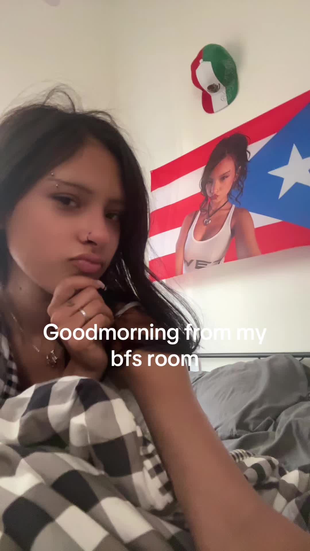 @sisi⋆˙⟡
