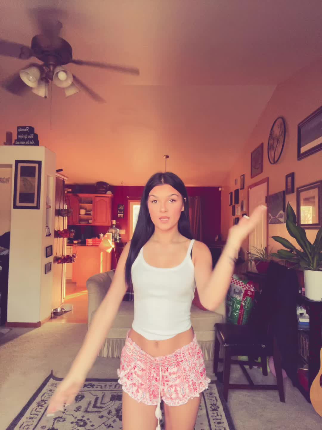 @bella