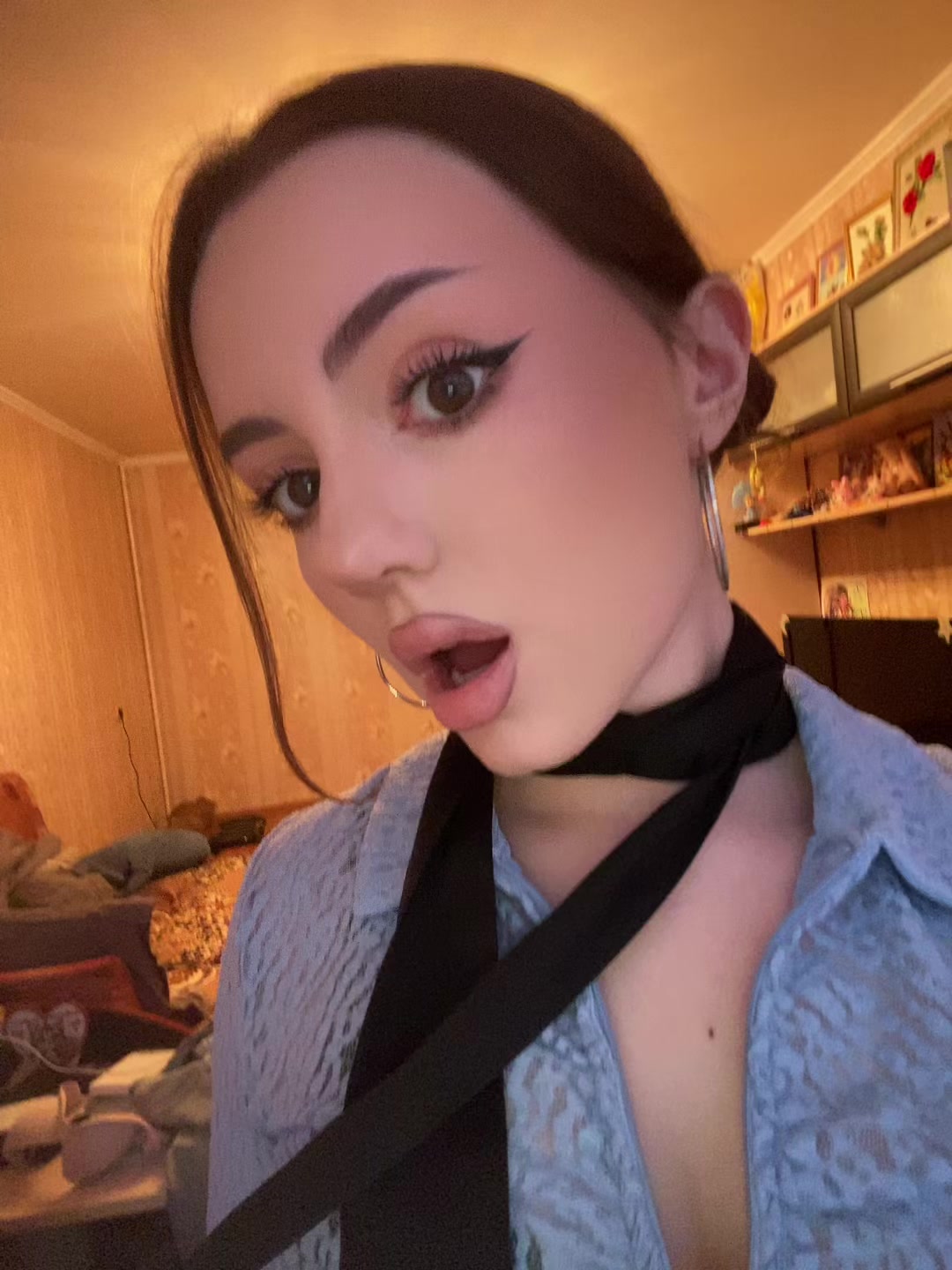 @╋━