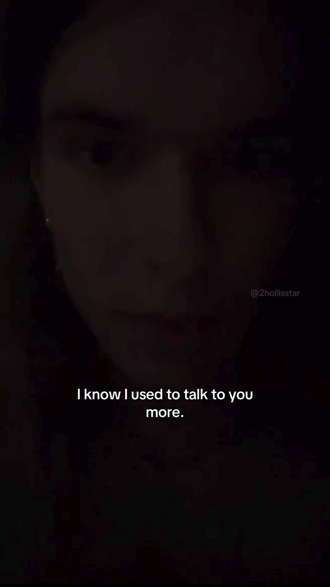@2hollisstar