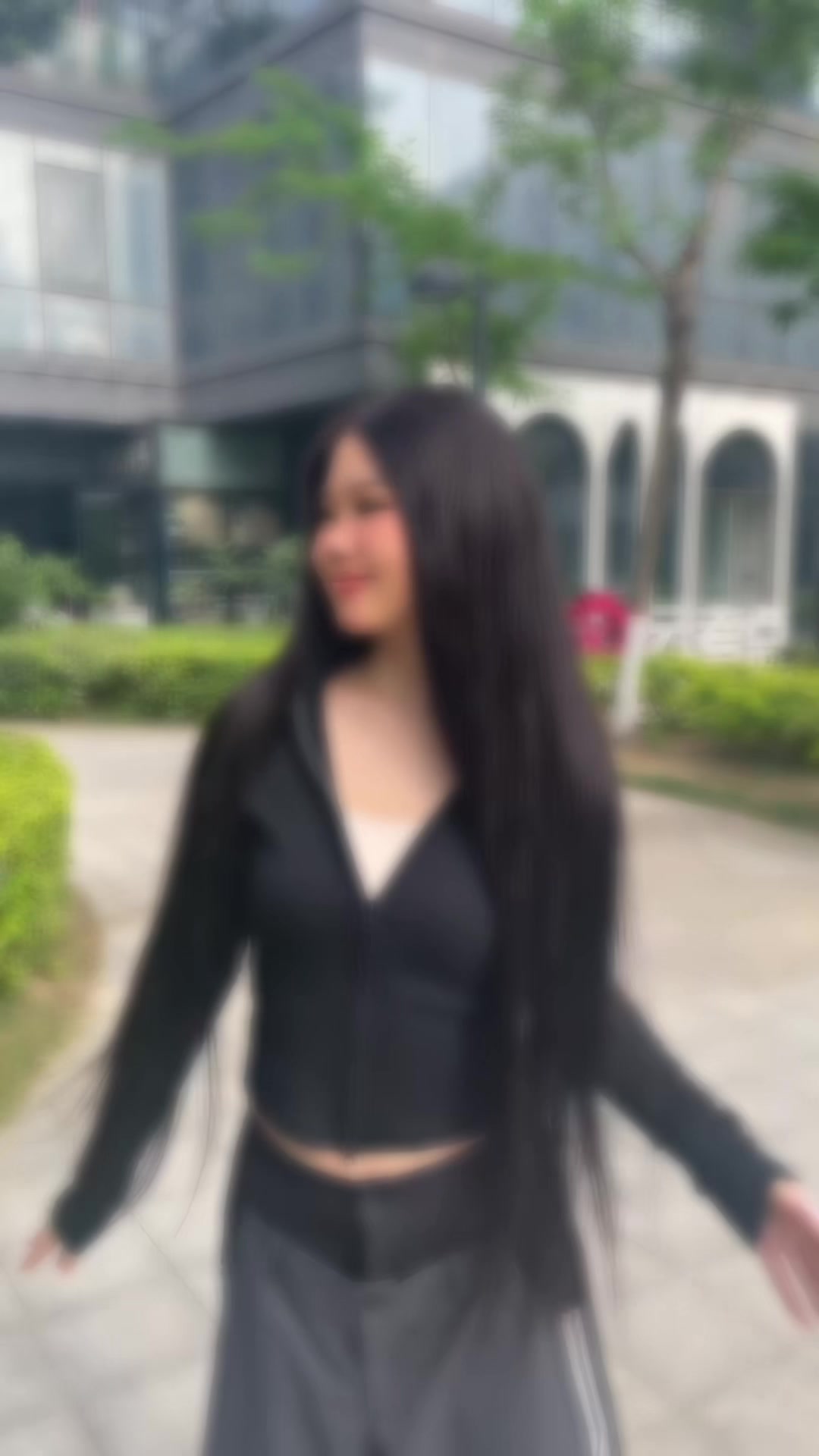@megalook