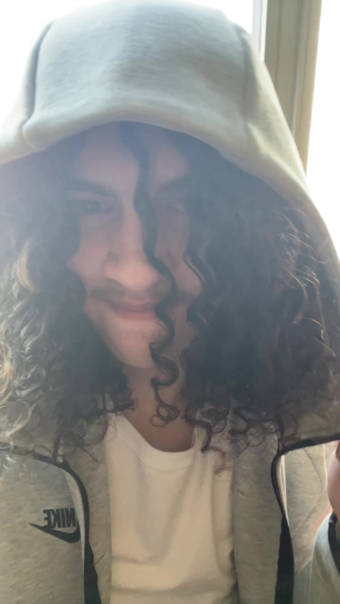 @Thraxr