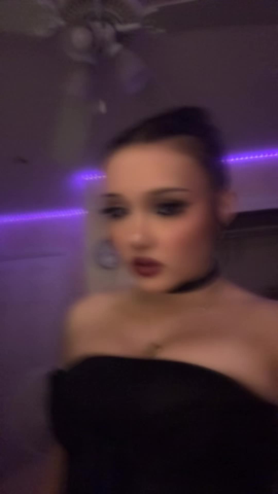@AveryL
