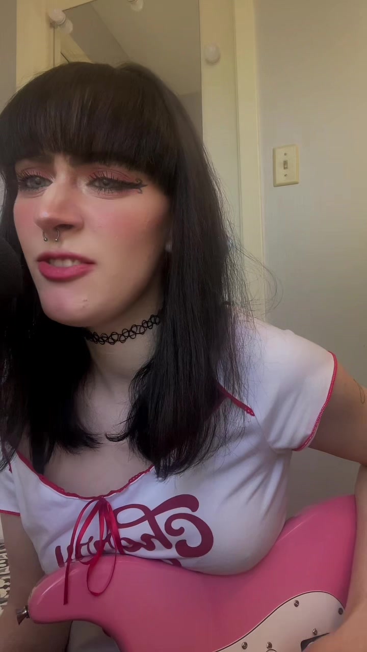 @Liv