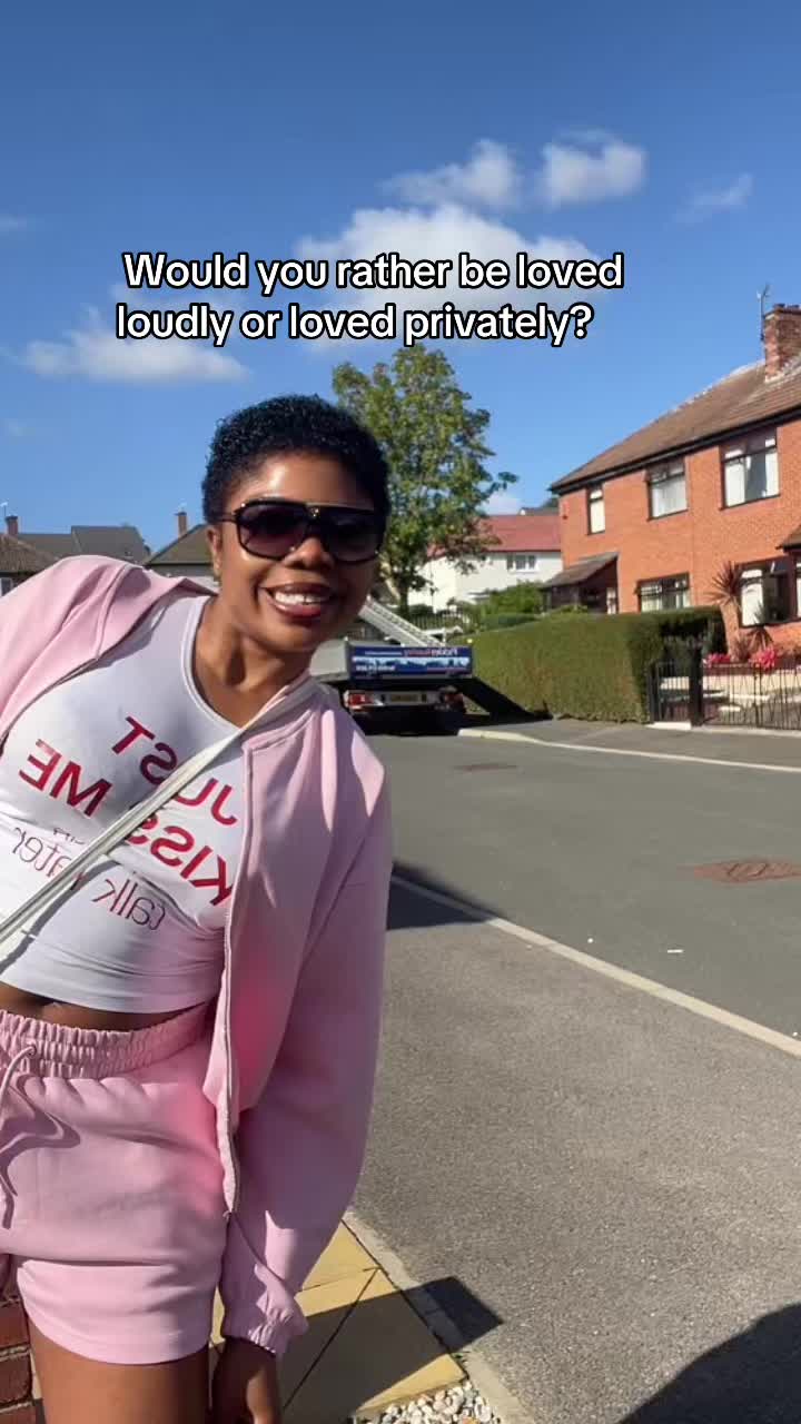 @ENDEE TheVibeQueen🎙️👑