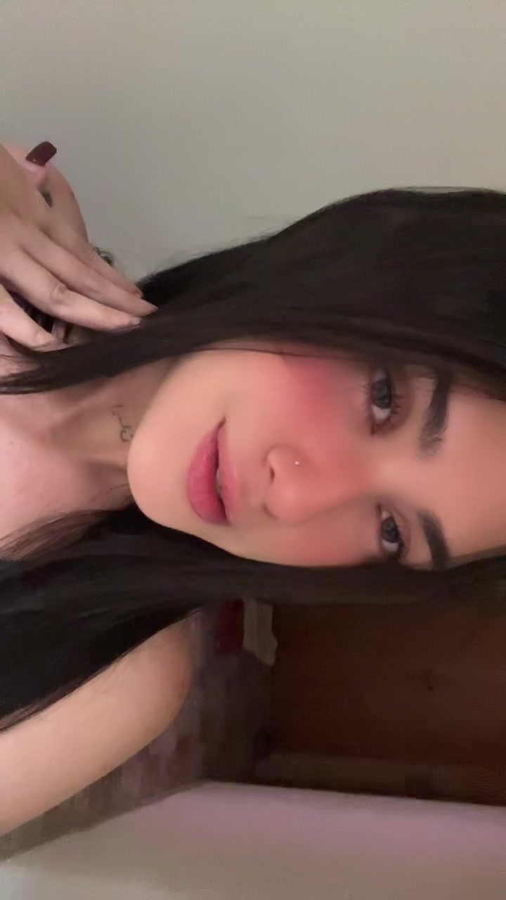 @Ale🍓