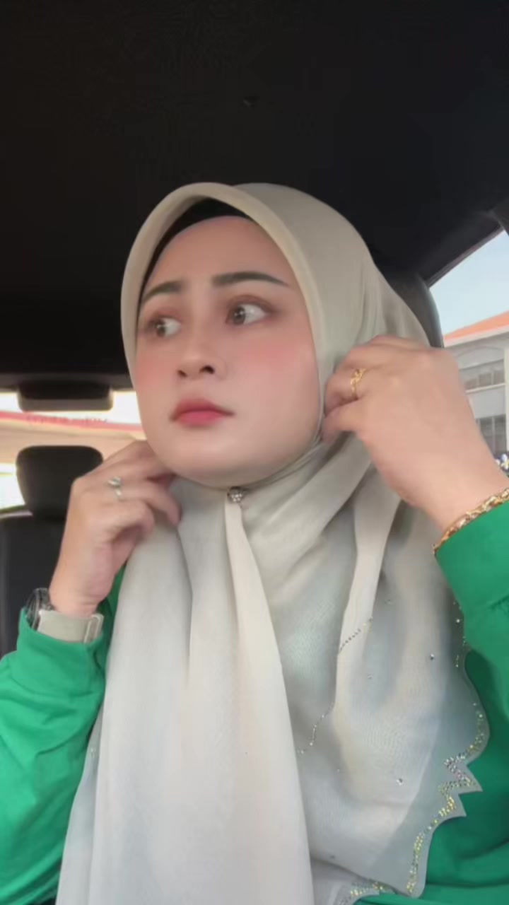 @farahilyana_2