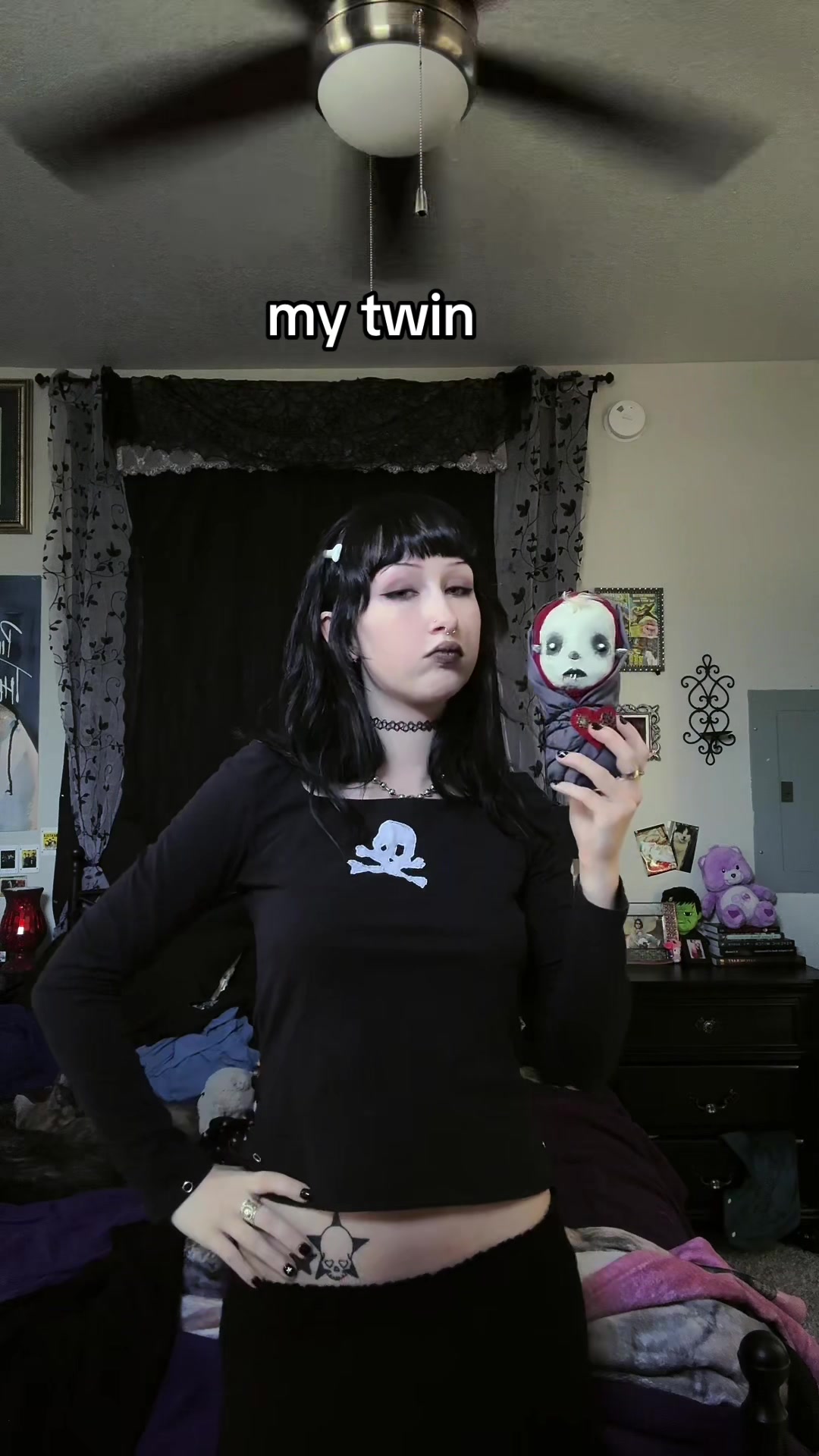 @<8
