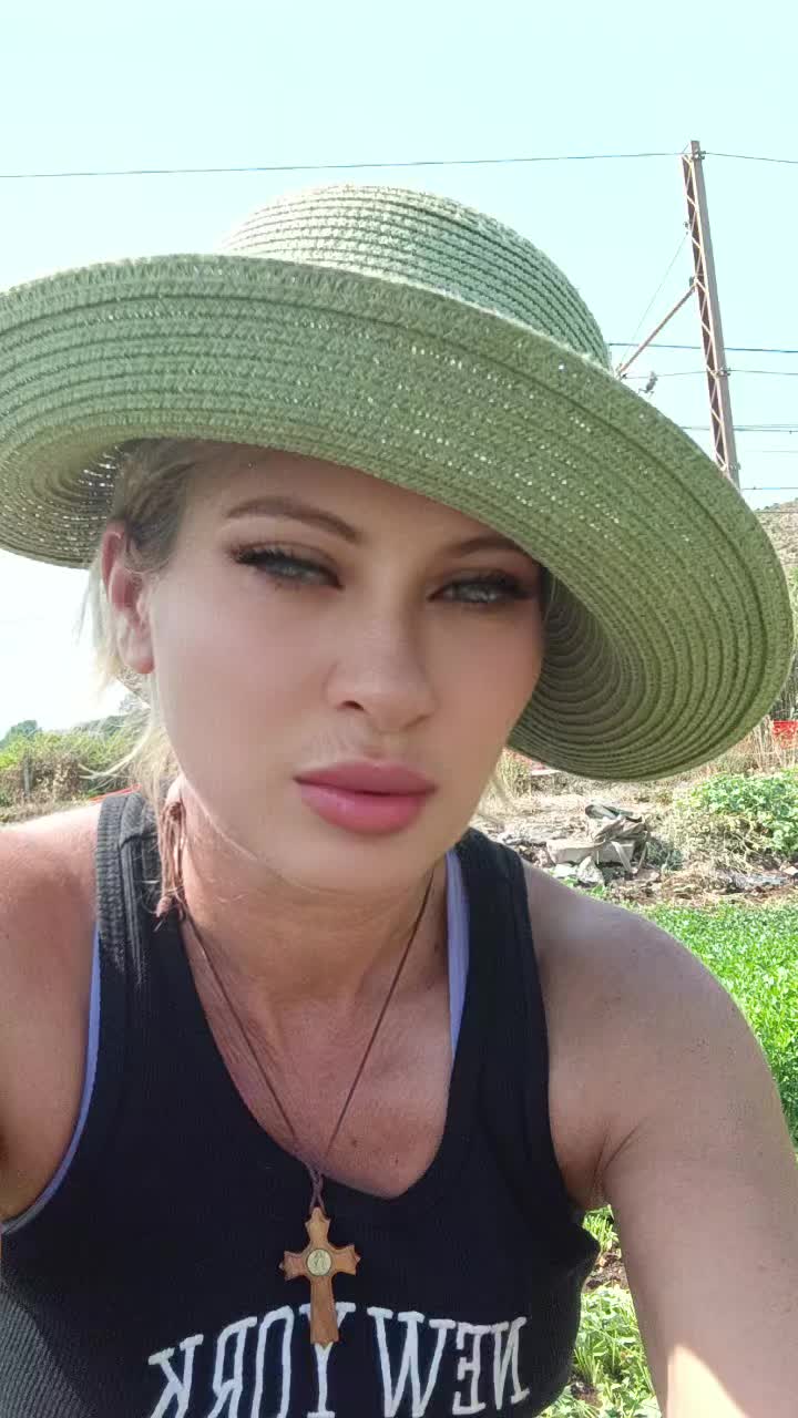 @livialivia330