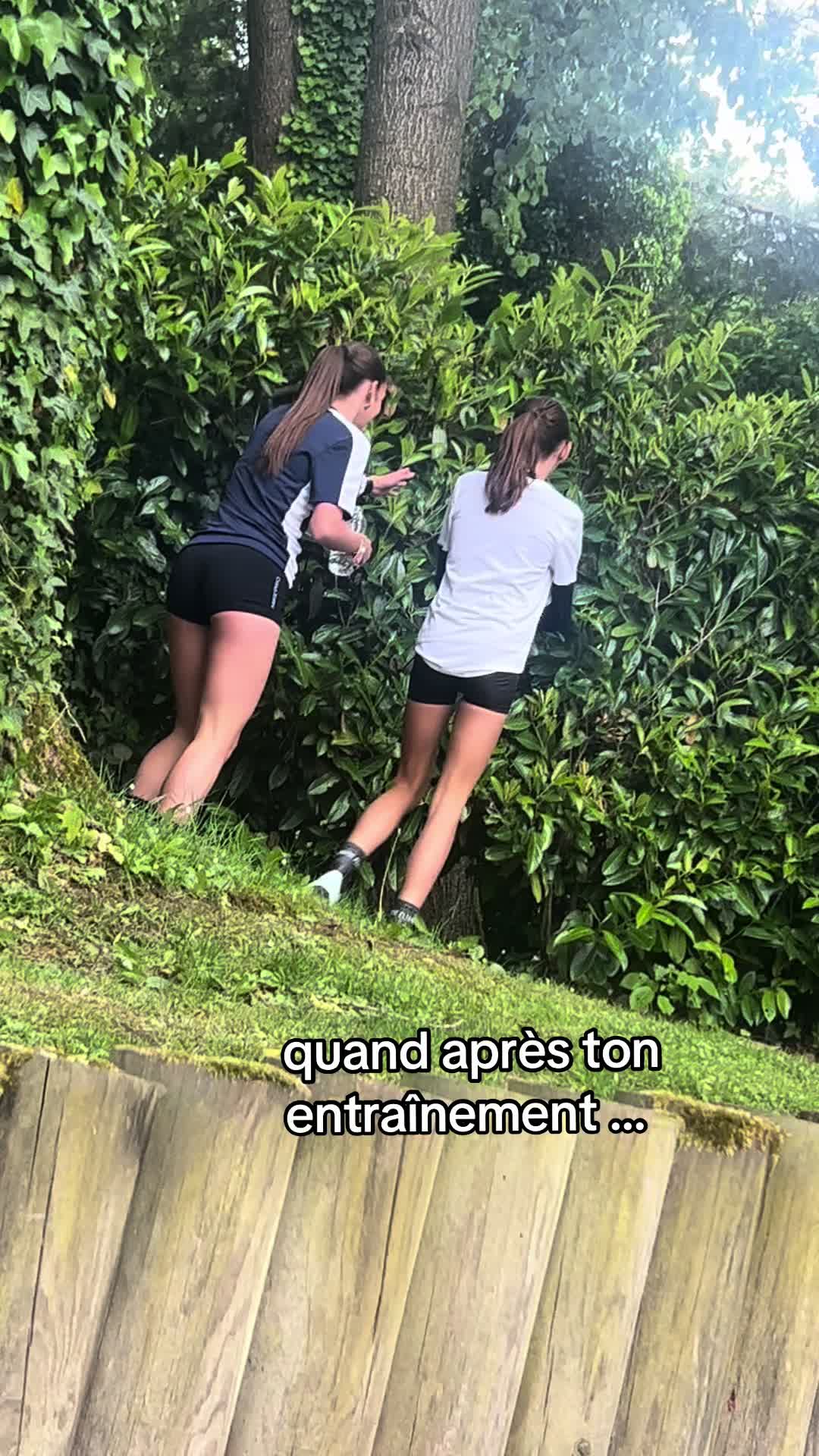 @Capucyneeee
