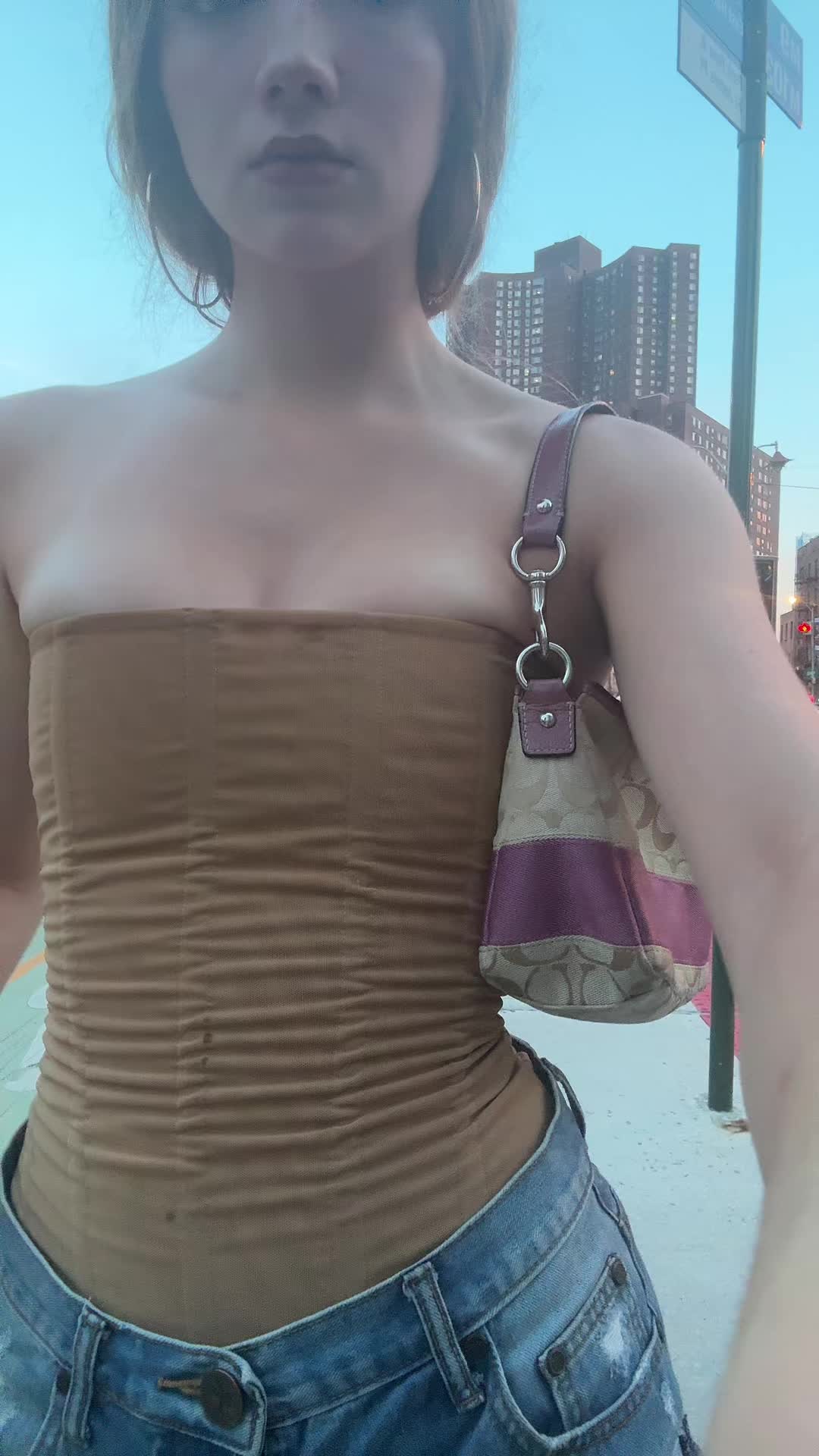 @🐰