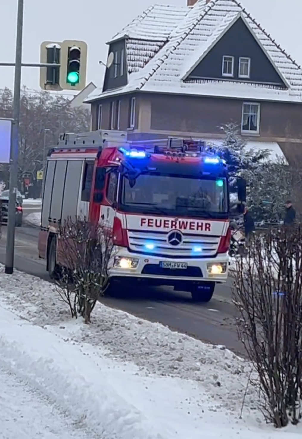 @Bluelights_s&ouml;m