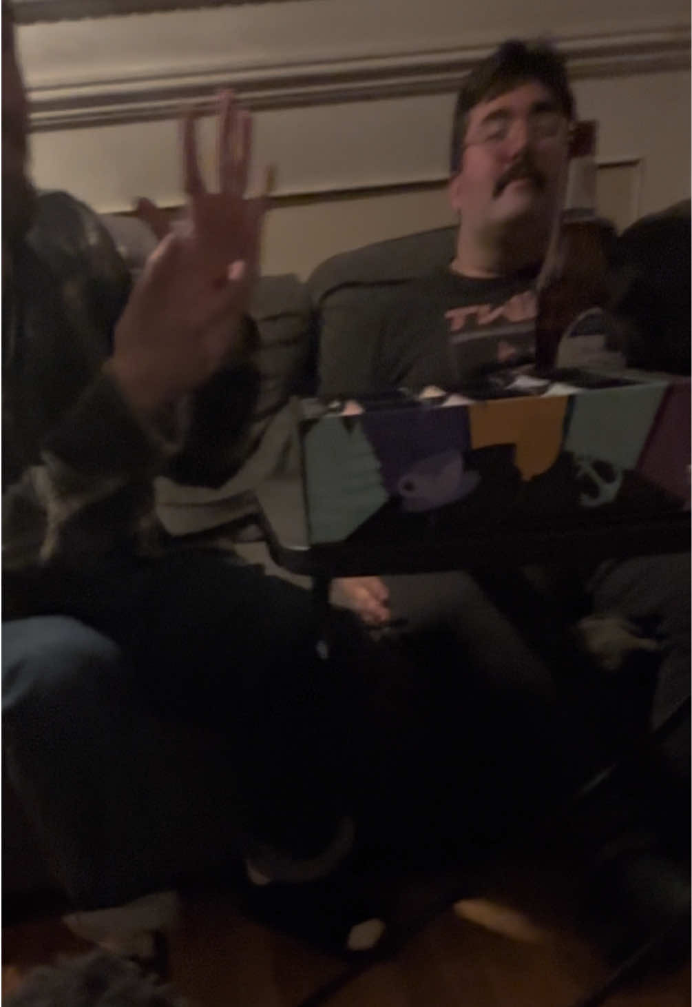 @seeeachother_